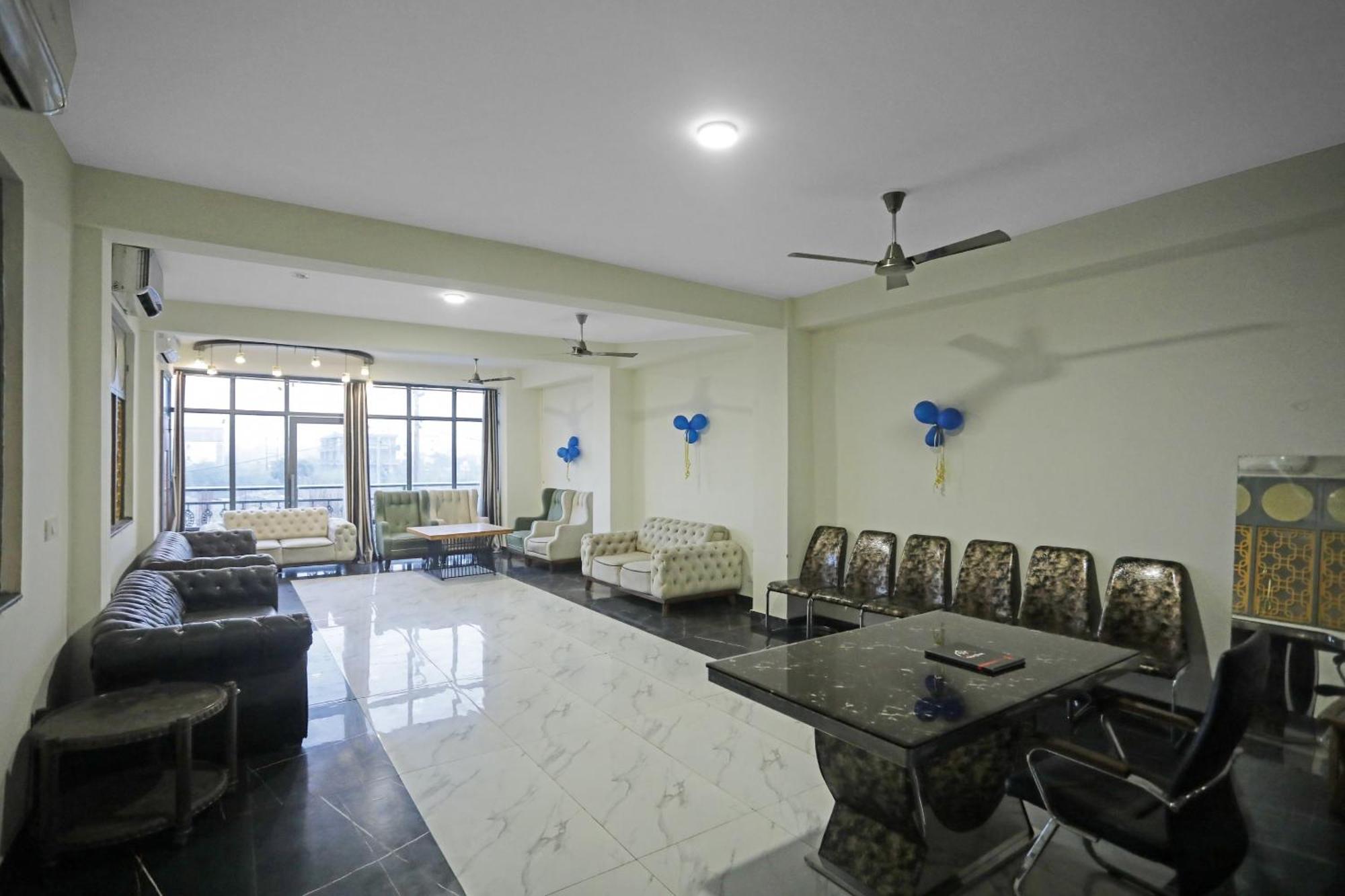 Super Hotel O Heart Beat Hotel Greater Noida Bagian luar foto